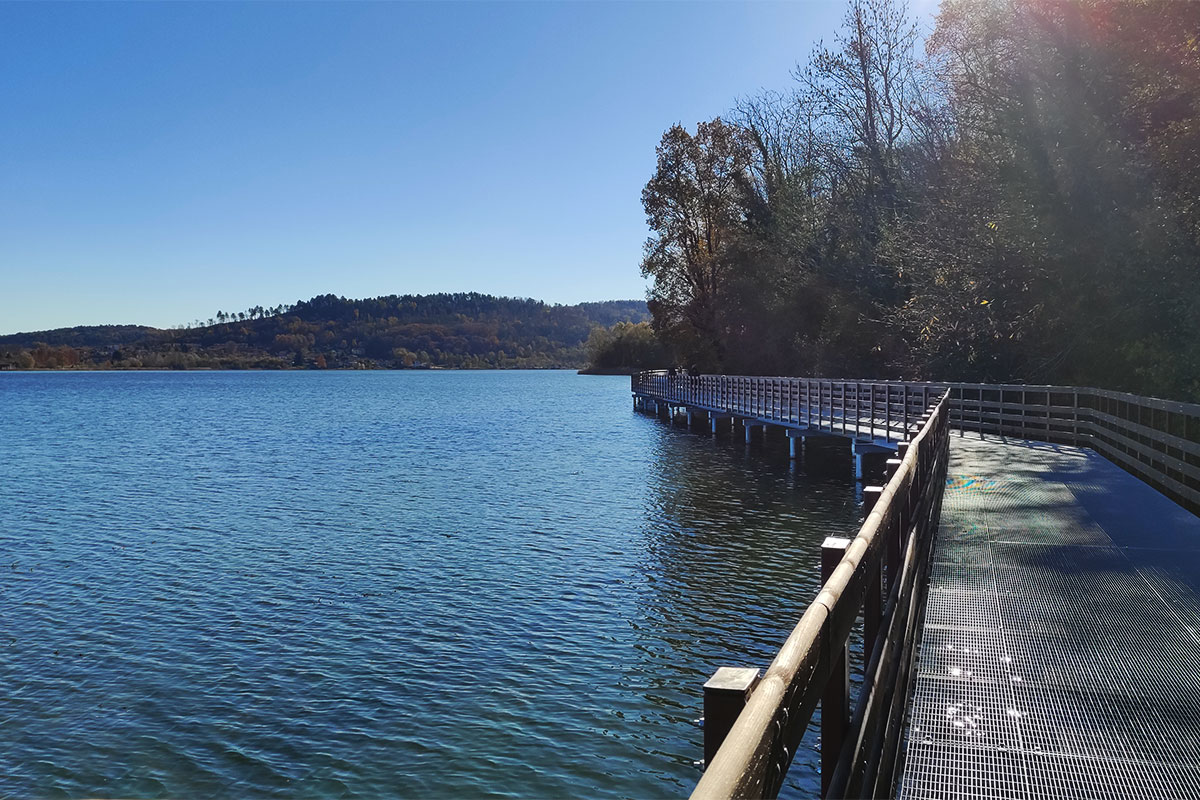 Nuova passerella sul Lago di Comabbio