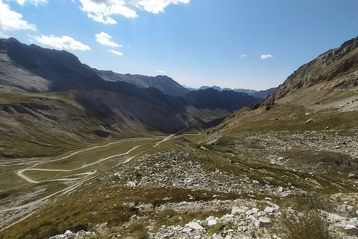 Vista sulla strada per il Colle Sommeiller