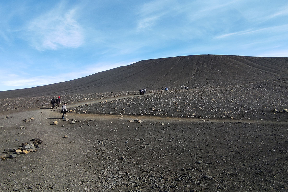 Trekking vulcano Hverfjall in Islanda