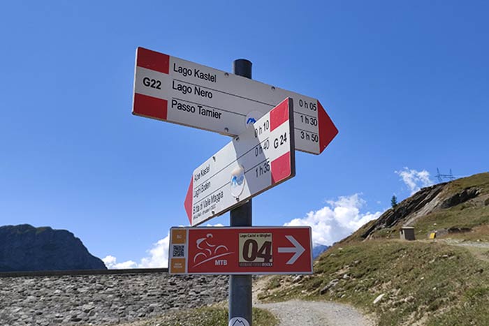 Trekking al Lago Nero in Val Formazza