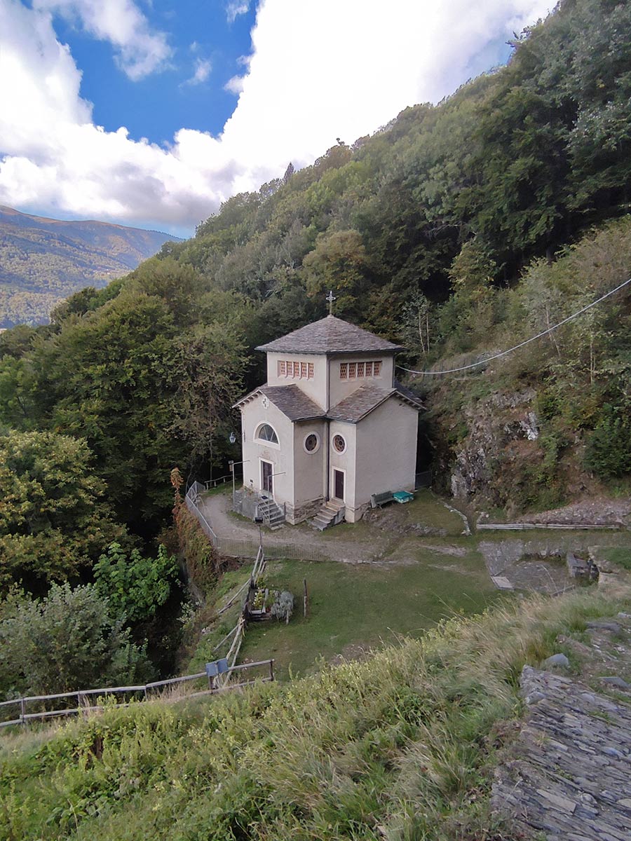 Monteviasco - Chiesa della Madonna della Serta