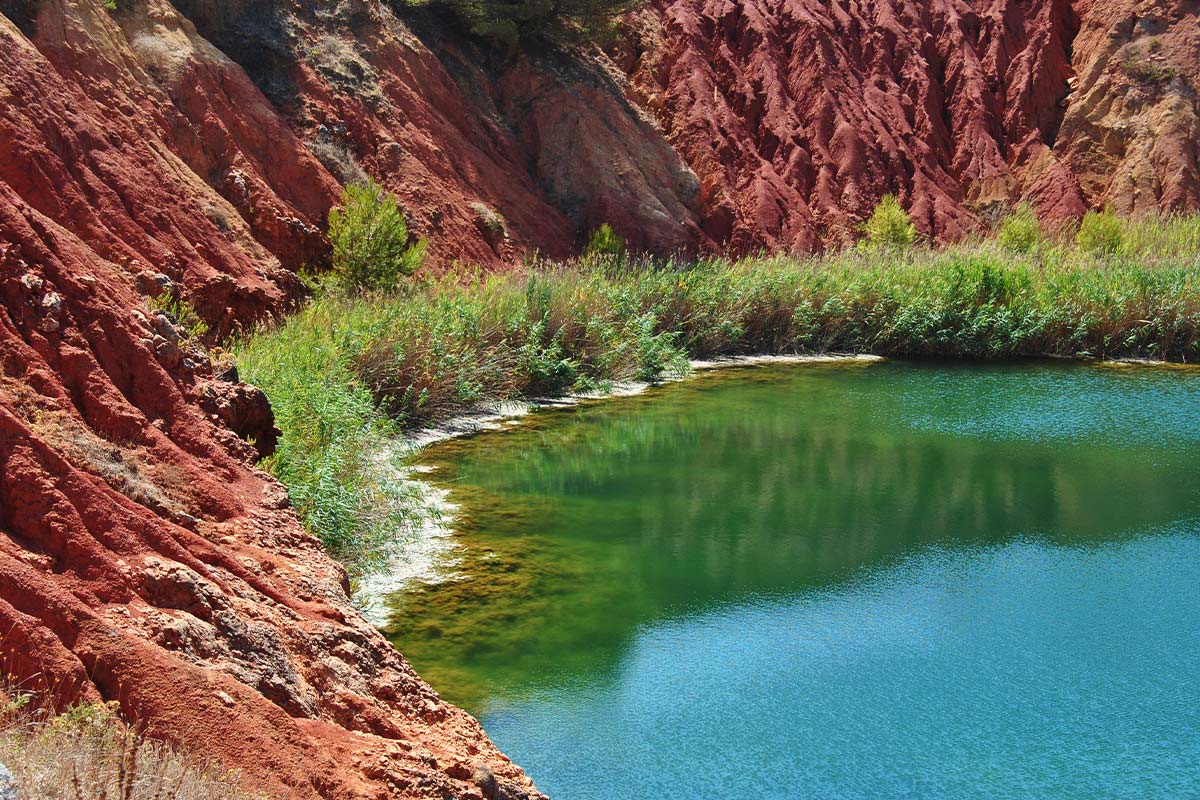 Laghetto della cava di bauxite presso Otranto, in Salento