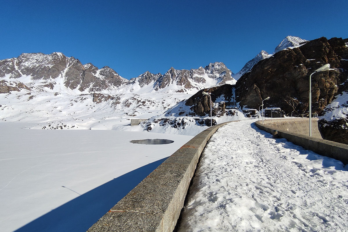 Trekking lago del Toggia e Passo San Giacomo